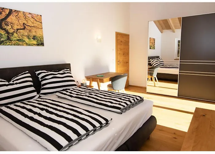 Reiter Bei Kitzbuehel *